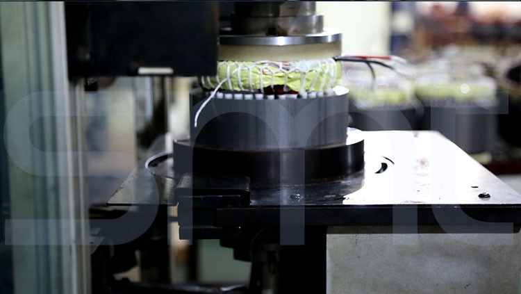 Automatic Single Phase Motor Stator Winding Machine For Motor Coil Lacing 0.4MPa